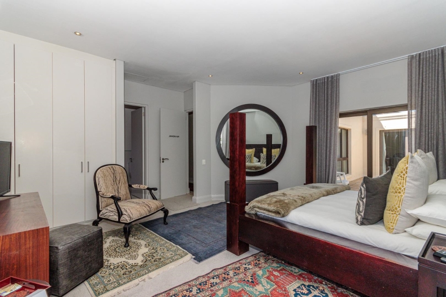 8 Bedroom Property for Sale in Sunset Beach Western Cape